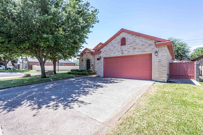 Building Photo - 10702 Patron Loop