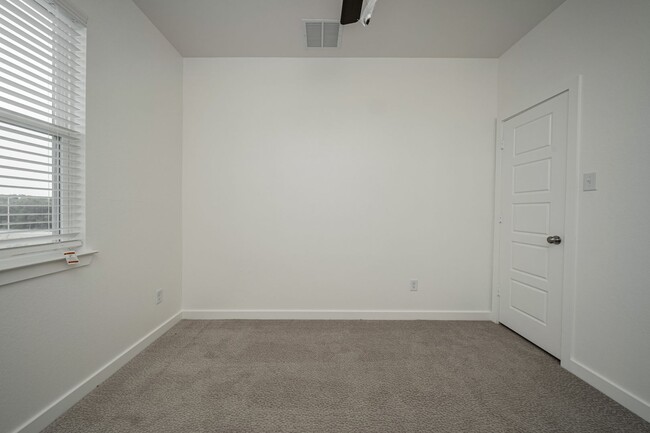 Building Photo - Where Style Meets Comfort: Elevate Your Li...