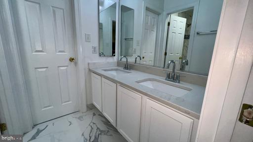 Building Photo - 6628 Byrns Pl