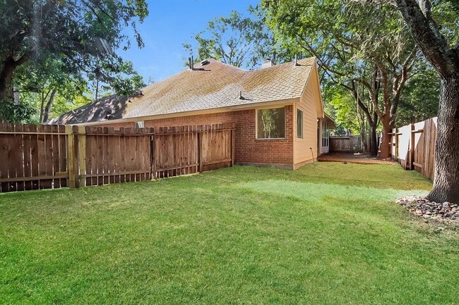 Building Photo - 111 N Rambling Ridge Pl