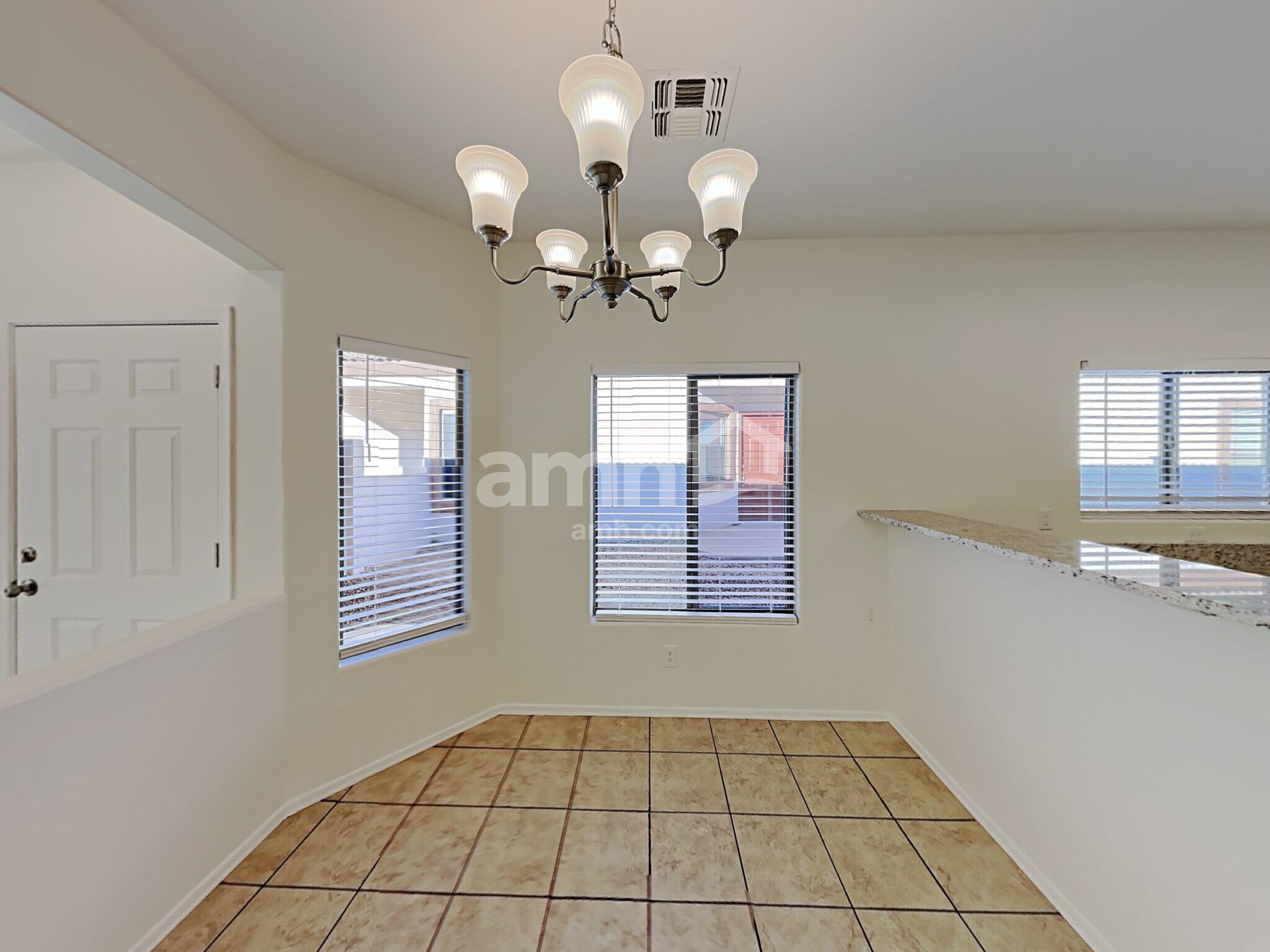 Building Photo - 124 E Calle Puente Azul