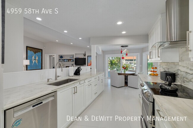 Building Photo - 4959 58th Ave S