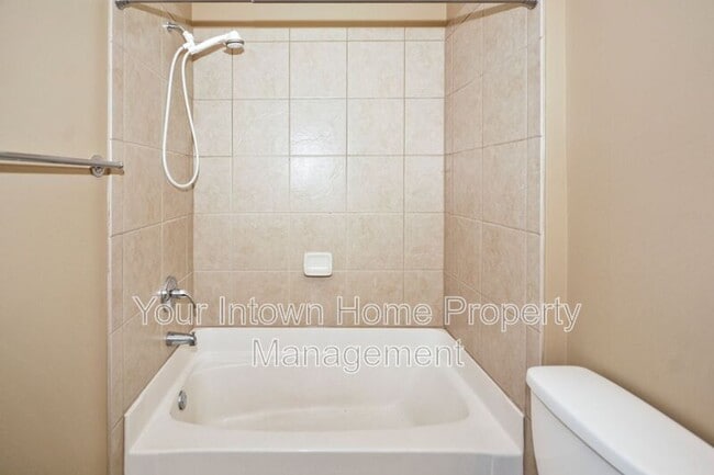 Building Photo - 2380 Crescent Park Ct