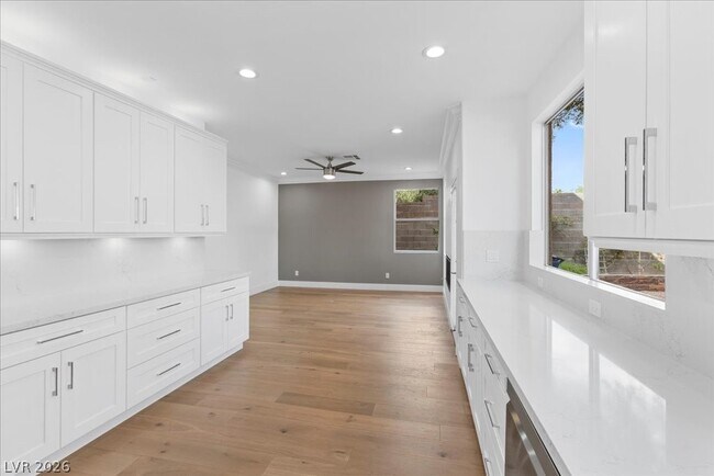 Building Photo - 1101 Enderly Ln