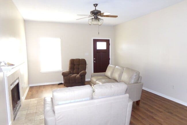 Building Photo - 1520 W Kentucky Ave