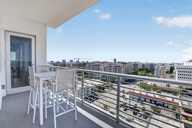 Building Photo - 155 E Boca Raton Rd