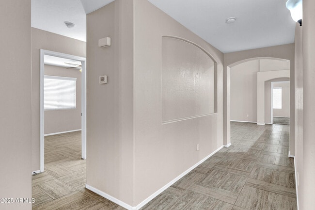 Building Photo - 4374 S Mariposa Dr