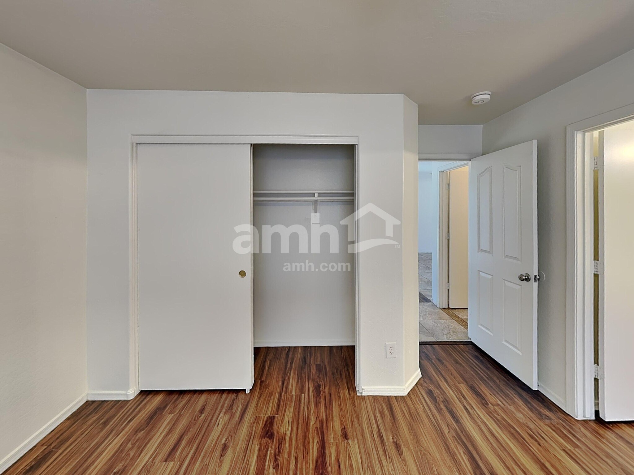 Building Photo - 12438 W Windrose Dr