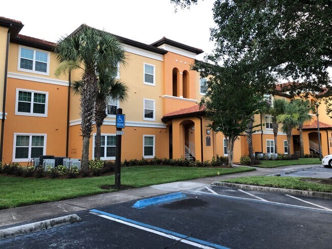 Building Photo - APARTMENT FOR RENT IN THE BEST AREA OF ORLANDO