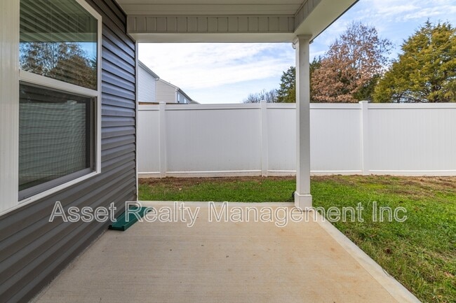 Building Photo - 7452 Game Bird St