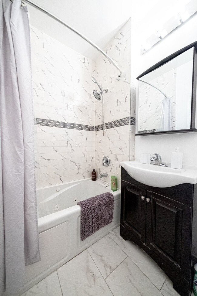 Building Photo - 245 W 113th St