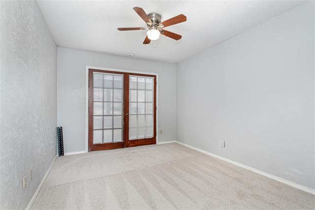 Building Photo - 2732 Parkhaven Dr