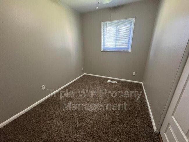 Building Photo - 915 Mullanphy Ln