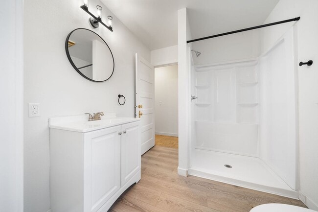 Building Photo - 7414 NE 6th Ave