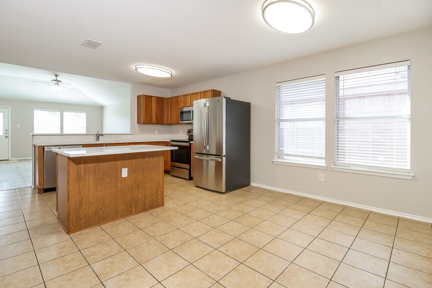 Building Photo - 9104 Chisholm Trail