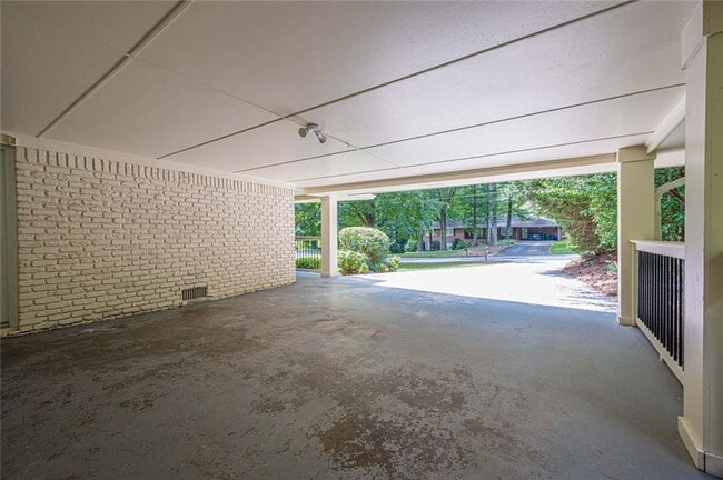 Building Photo - 2151 Zelda Dr NE