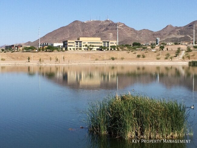 Building Photo - 50 Aura de Blanco St