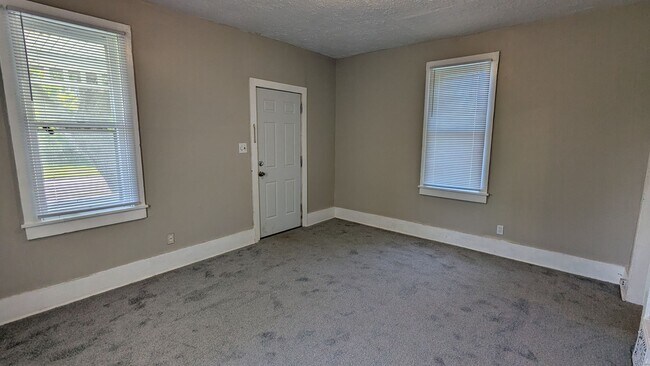 Building Photo - Charming 3-bedroom, 1-bath home in Canton