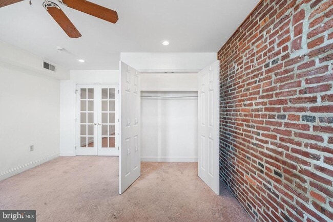 Building Photo - 48 N Front St