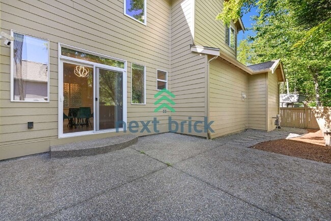 Building Photo - Spacious 4-Bed Home with 2.5 Baths in Beautiful Snoqualmie - 2,460 Sq. Ft. of Comfort Awaits!