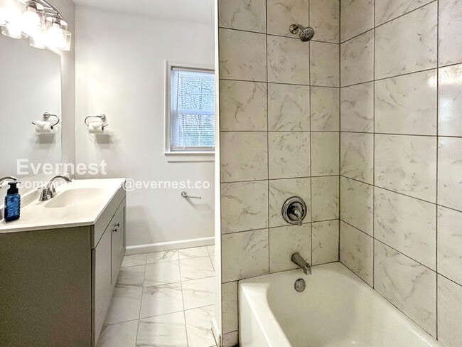 Building Photo - 14535 Long Branch Rd