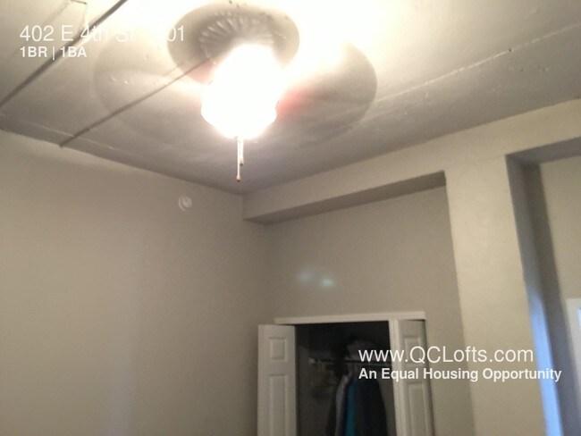 Building Photo - Halligan Coffee Company Lofts- 1 BR Riverview
