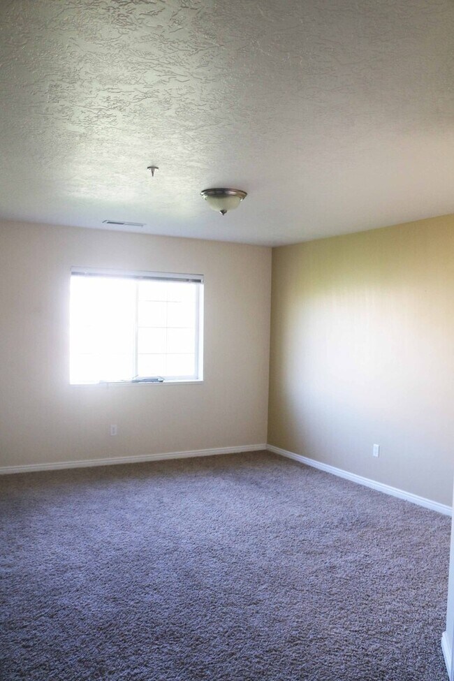 Building Photo - 1574 Westbury Way