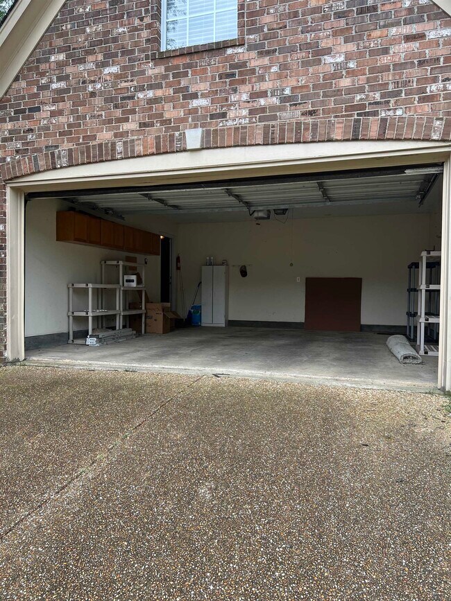 Building Photo - 9837 Oldham Dr