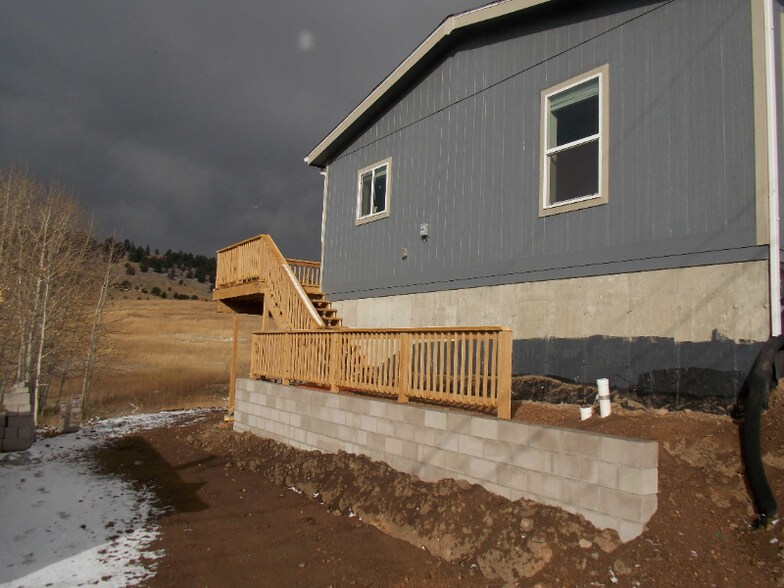 Building Photo - 304 W El Paso Ave