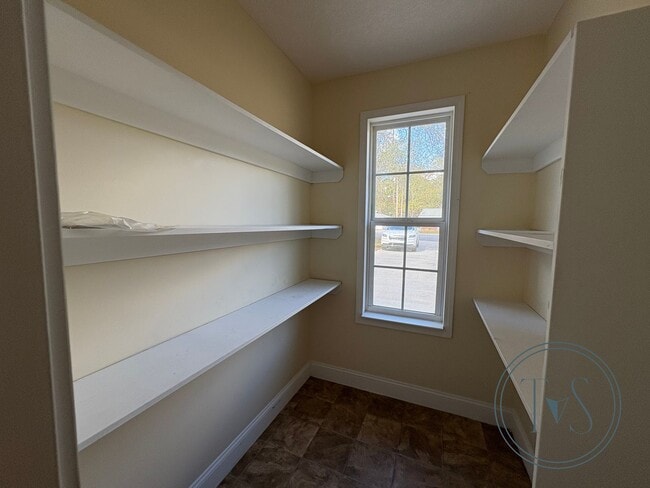 Building Photo - 721 Lee Rd