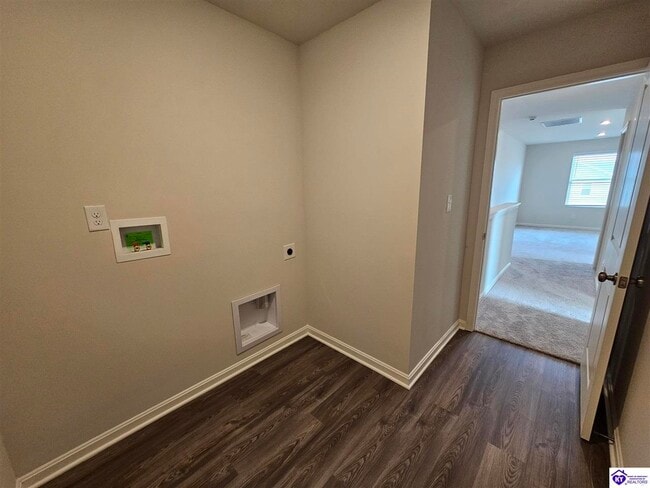 Building Photo - 601 Ashwood Ave