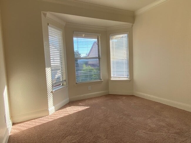 Building Photo - Cute Antelope property