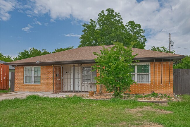 Building Photo - 423 Gammon Dr
