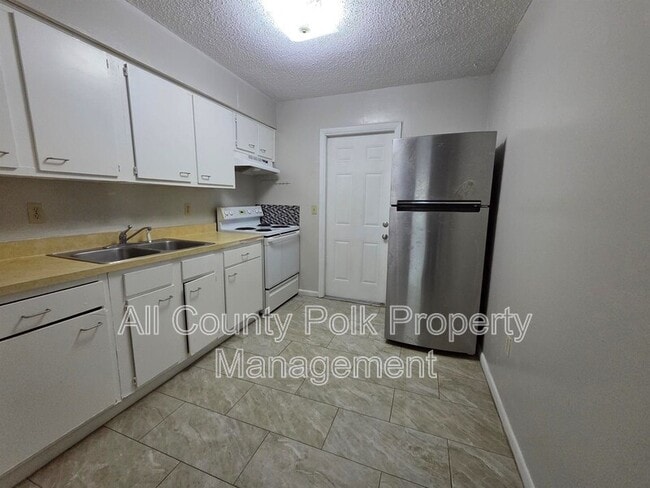 Building Photo - 1422 Moonlite Dr