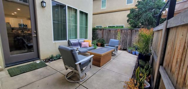 Building Photo - 1465 Chert Dr