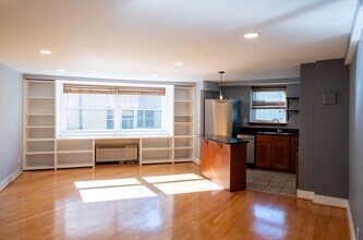 Building Photo - Bright and Peaceful One-Bedroom with Built...