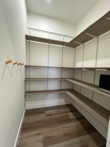 PANTRY - 7877 Clemson St