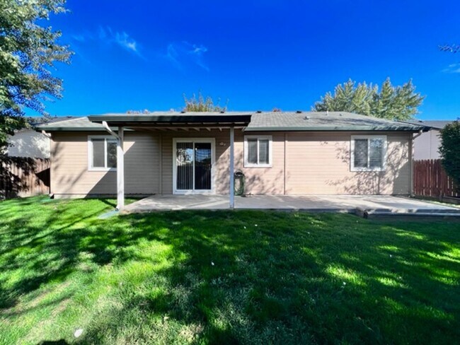 Building Photo - Amazing Home in Mahogany Park