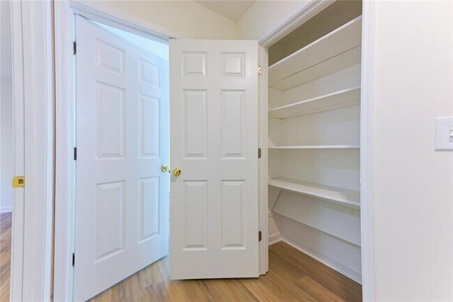 Building Photo - 2208 Heritage Trace Dr