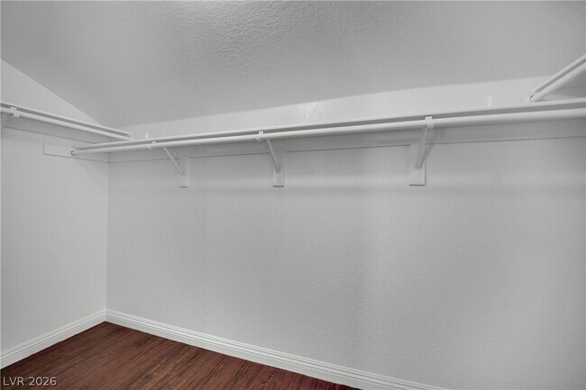 Building Photo - 756 Charwood Cir