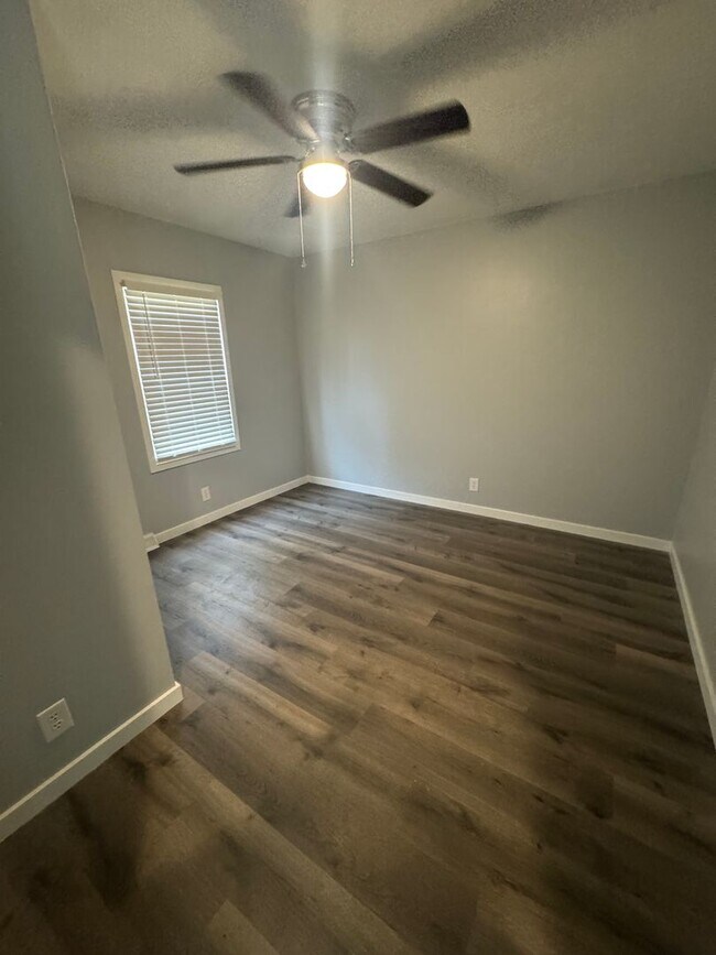 Building Photo - 2753 Dean Cir