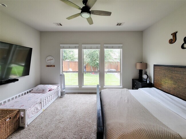 Building Photo - 16030 Muster Oak Dr