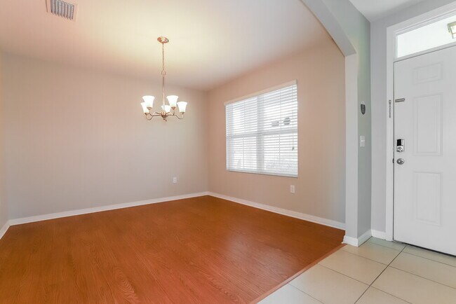 Building Photo - 4011 Bramblewood Loop