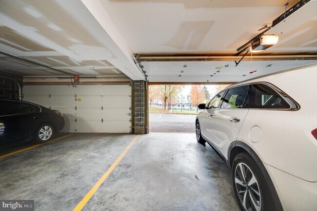 Building Photo - 1020 Penn St