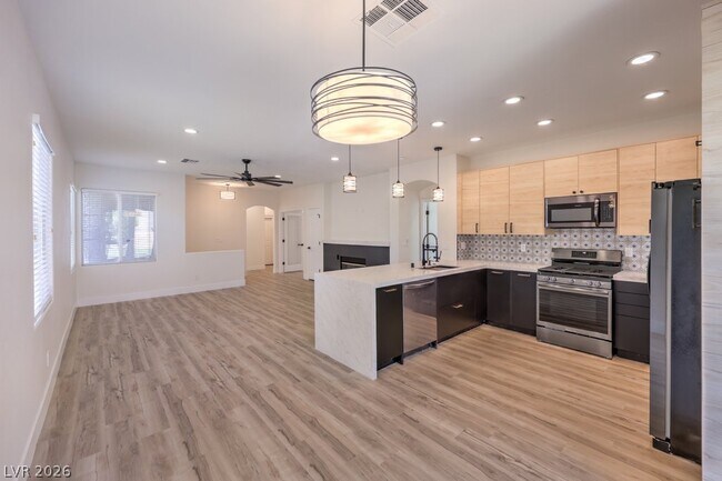 Building Photo - 2609 Country Mile Dr