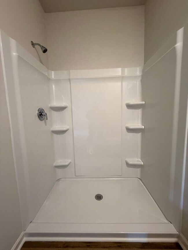 Building Photo - Brand New 5/3 House in Armuchee- $2,195