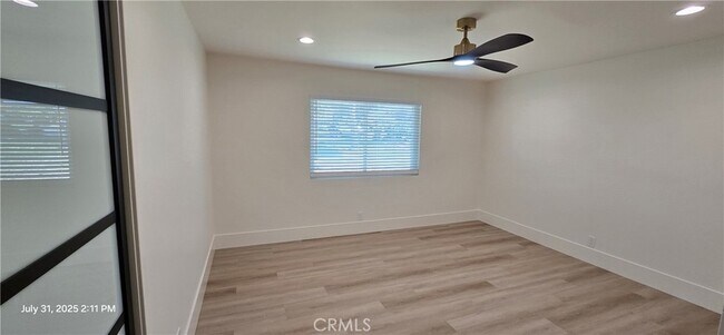 Building Photo - 3024 Sonrisa Dr