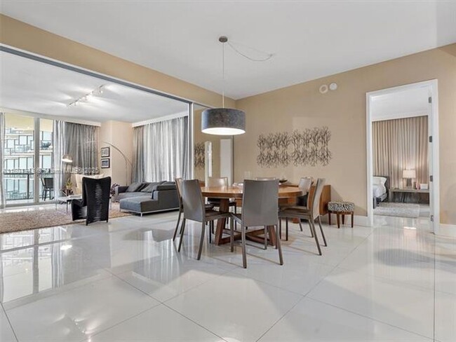 Building Photo - 9705 Collins Ave