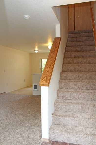 Building Photo - 3548 SE 119th Ave