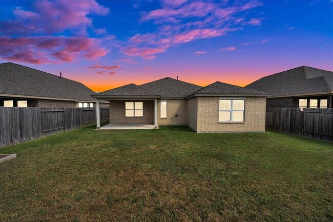 Building Photo - 31415 Stone Ridge Forest Dr